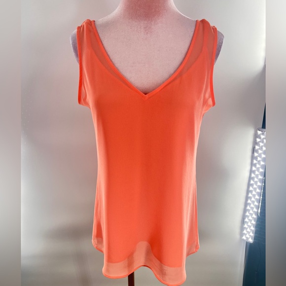 EUC White House Black Market Chiffon Tank Top - Picture 2 of 10